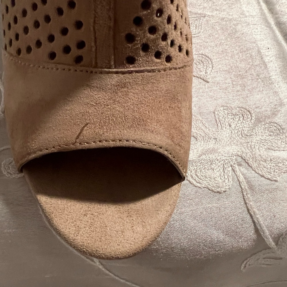 Peep -Toe Stiletto Suede Stiletto Boot by Audrey Brooke 8.5 - Picture 9 of 9